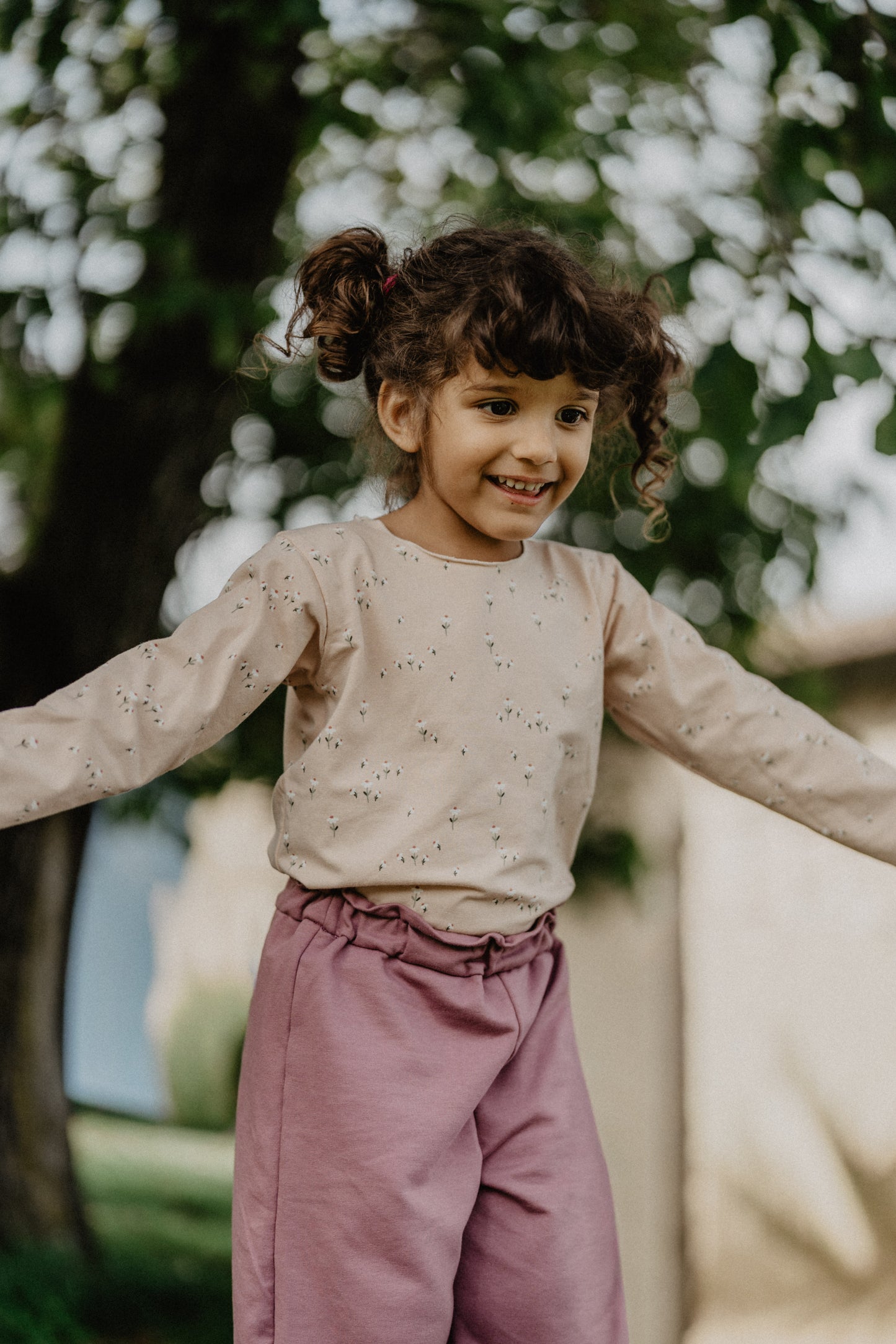 Maglietta fiorellini rosa