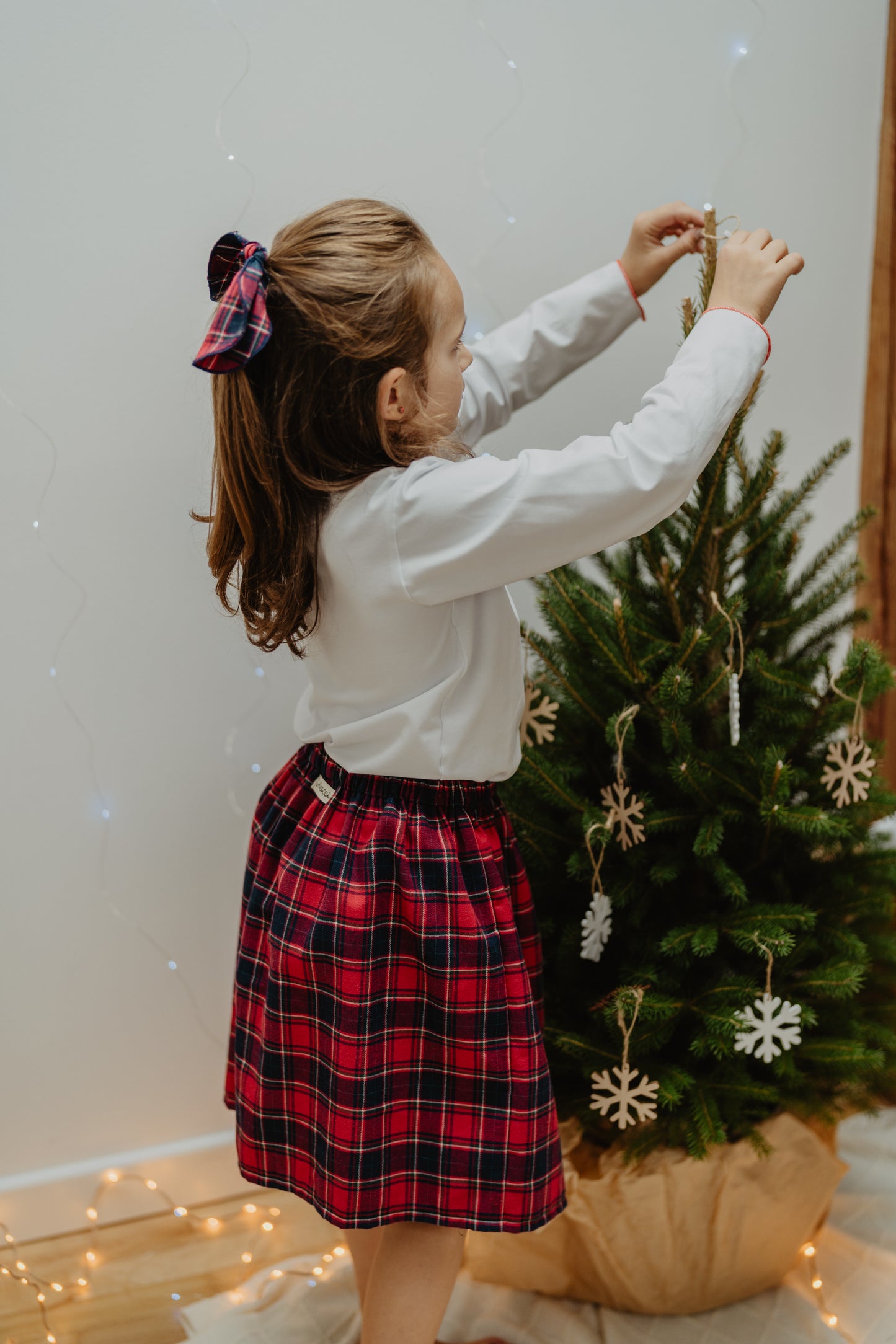 Maglietta bianca rollè rosso